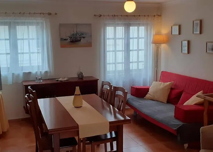 Holiday House Tocha
